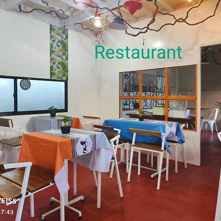 Ani Marie Guest House Coron Bagian luar foto
