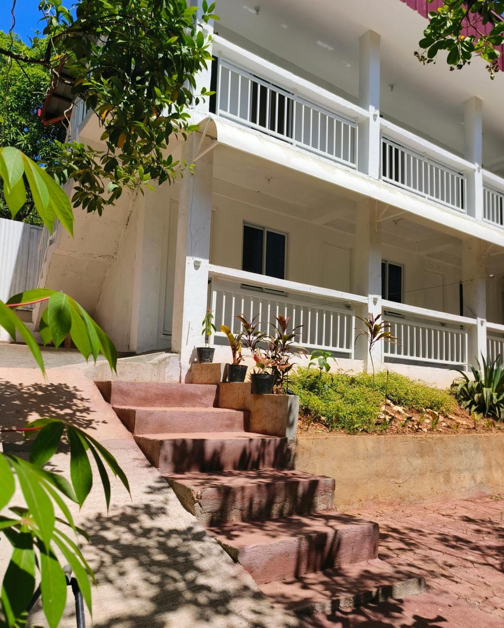 Ani Marie Guest House Coron Bagian luar foto